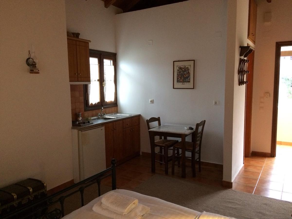 Alexandraki Rooms Пулитра Экстерьер фото